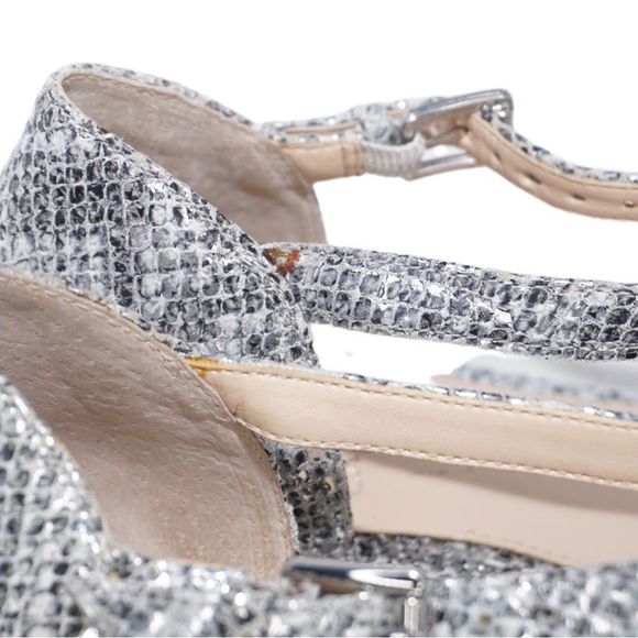 Vince Camuto Halana Silver Black Snakeskin Embossed Sandals, Size 7.5 / 37.5 - Picture 3 of 9